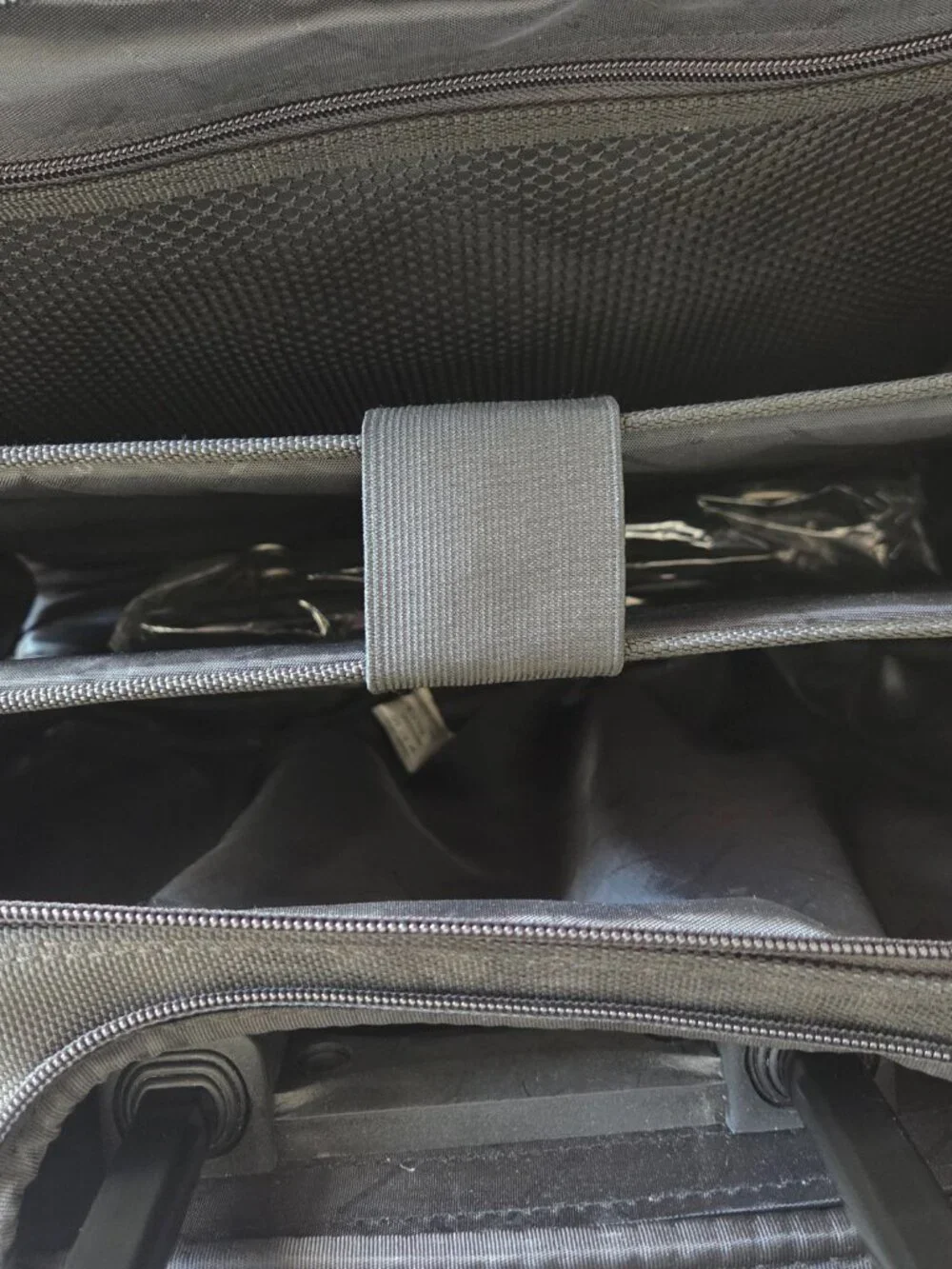 NWT SAMSONITE ROLLING CARRYON BRIEFCASE